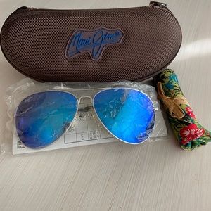 Brand new Maui Jim Aviator Mavericks blue